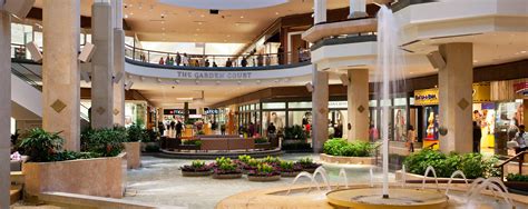 Saint Louis Galleria .